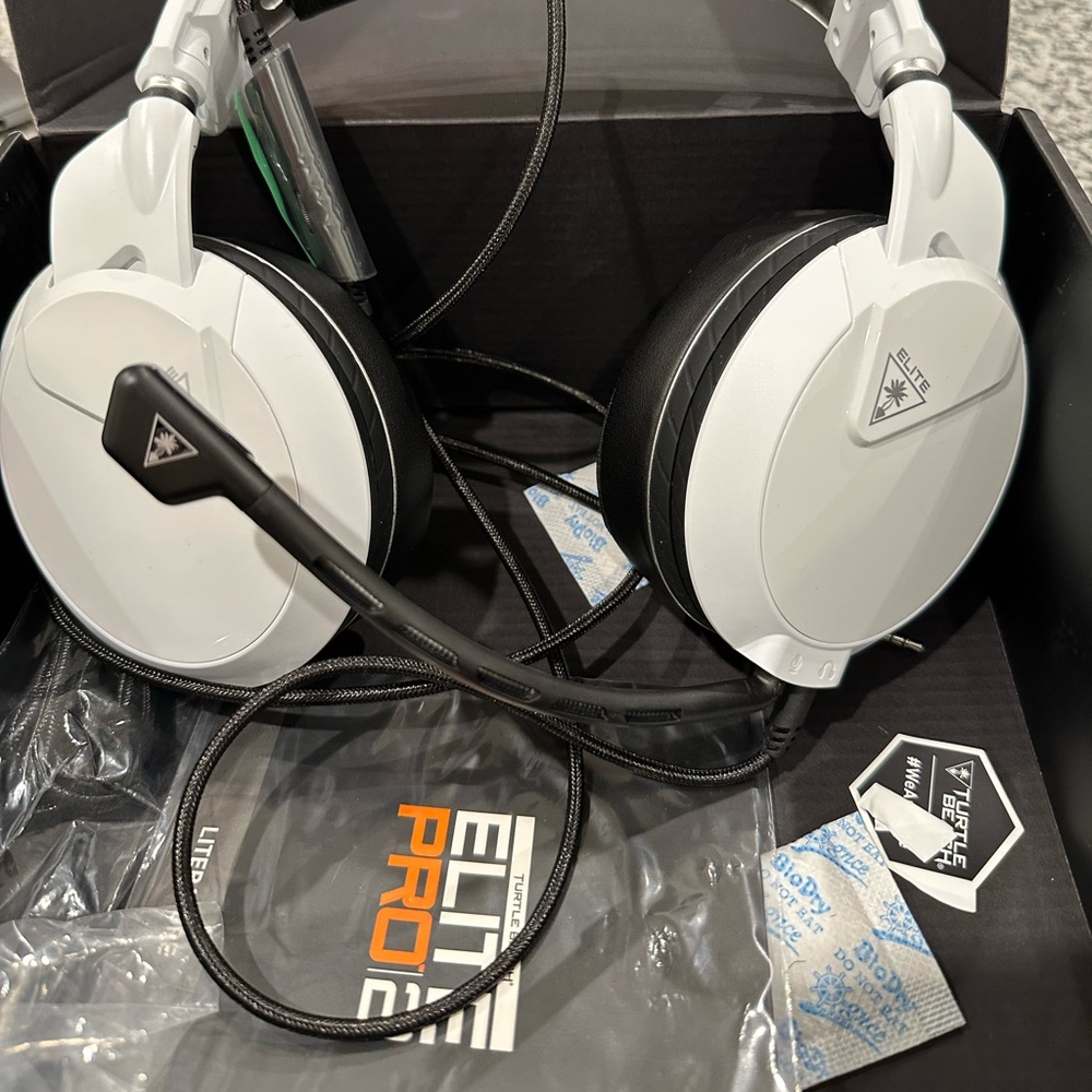 BRAND NEW Turtle Beach Elite Pro 2 Gaming Headset